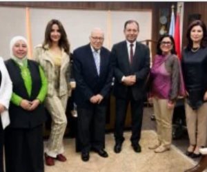 المخرج الكبير محمد فاضل يشيد ببرنامج "خطوات وطريق" على شاشة النيل للأخبار