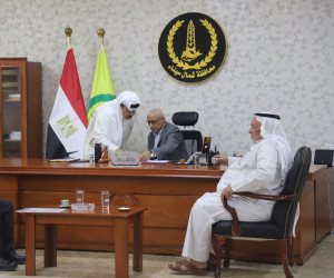 مجاور يستقبل عدد من نواب ومشايخ شمال سيناء لبحث احتياجات المواطنين بالملفات الخدمية والتنموية (صور) 