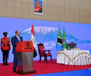 الرئيس السيسى في منتدى الأعمال المصرى التنزانى: توافقنا على مشروعات لتطوير الموانئ والربط البحري والسككي 