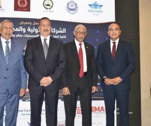 محافظ شمال سيناء يشارك في ملتقى النقل واللوجستيات ببورسعيد ويستعرض الفرص الاستثمارية المتاحة بالمحافظة (صور) 