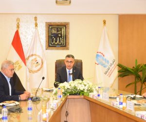وزير التموين  يترأس اجتماع الجمعية العامة للشركة القابضة للصناعات الغذائية 