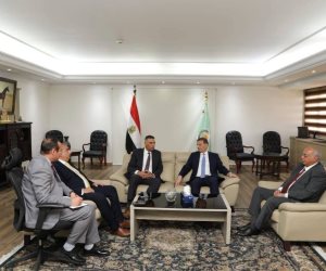 وزير الزراعة يبحث مع محافظ جنوب سيناء التوسع في زراعات النخيل والزيتون ودعم التجمعات التنموية 