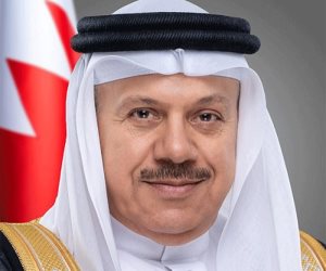 البحرين تُفعّل صافرات الإنذار وتعلن اعتراض وتدمير اعتداءات جوية إيرانية