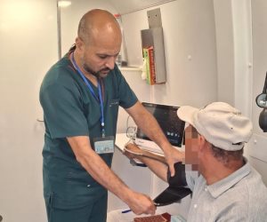 الصحة تقدم أكثر من 13 ألف خدمة طبية مجانية للمصطافين بالمدن الساحلية
