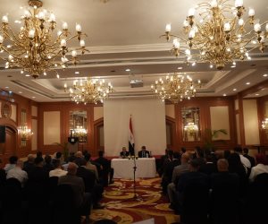 وزير الخارجية يلتقي الجالية المصرية في الفلبين ويؤكد تطوير الخدمات القنصلية وتعزيز التواصل مع المصريين بالخارج