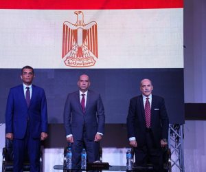 وزير العمل ومحافظ البحر الأحمر يفتتحان ملتقى السلامة والصحة المهنية بالغردقة
