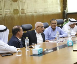 محافظ شمال سيناء يلتقي بمشايخ بئر العبد بحضور النائب سعيد العماري لمتابعة الخدمات المقدمة للمواطنين (صور) 