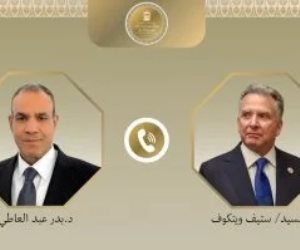 وزير الخارجية والمبعوث الأمريكي للشرق الأوسط يبحثان تطورات الأوضاع الإقليمية