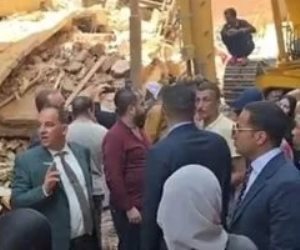 النيابة الإدارية تحقق فى أنهيار عقار زفتى بعد وفاة 4 أشخاص وتنتقل لموقع الحادث
