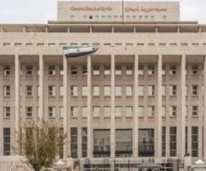 سوريا تبدأ سحب العملة السورية القديمة من التداول بعد انتهاء فترة استبدالها