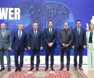 وزير الاتصالات: نعمل على تحويل البحث والتطوير في مجال الذكاء الاصطناعي لتطبيقات عملية وحلول تخدم قطاعات الدولة 