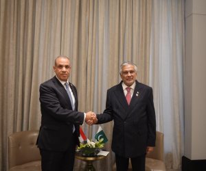 وزير الخارجية يلتقي نظيره الباكستانى على هامش الاجتماع الوزاري بشأن القدس في عمّان