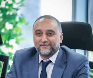 "وكيل صحة سيناء" يعلن عن حزمة من القرارات الإدارية  لضخ دماء جديدة وتطوير الأداء بالقطاع الصحي بالمحافظة 