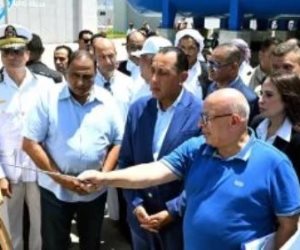 رئيس الوزراء يتفقد مجمع محطات تحلية مياه البحر بالرميلة بـ125 ألف متر مكعب يوميا