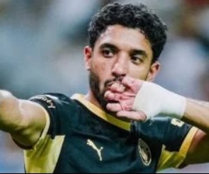 نيوكاسل يترقب قرار عمر مرموش بعد رسالة مدرب مانشستر سيتي