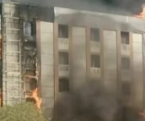 مصرع 3 أشخاص وإصابة 4 آخرين إثر حريق محلات حدائق الأهرام