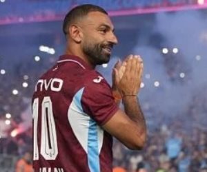 إقبال قياسى من جماهير طرابزون سبور على قميص محمد صلاح