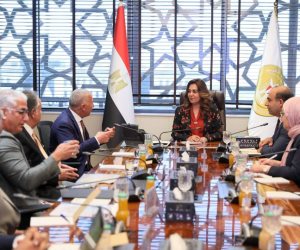 تحويل المخلفات إلى وقود.. الحكومة تبحث مع مستثمرين توسيع فرص الاستثمار البيئي