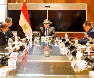 وزير التخطيط ورئيس الوطنية للإعلام يبحثان آليات تسوية المديونيات التاريخية