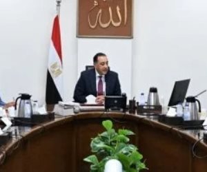 رئيس الوزراء يتابع الجهود المبذولة لتطوير آلية الدعم النقدى السلعى