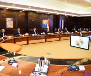انعقاد الدورة السابعة للجنة العليا المصرية القطرية المشتركة بالعلمين برئاسة وزير الخارجية المصري ورئيس وزراء وزير خارجية قطر ... وتوقيع عدد من الاتفاقيات ومذكرات التفاهم