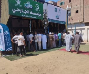 يوم من الفرحة في المنيا.. «إيد واحدة» تقدم خدمات طبية وغذائية وإنسانية لأهالي قرية قرية إدقاق المسك