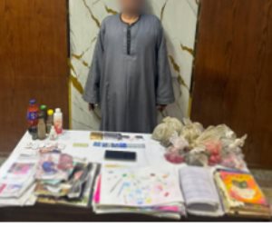 القبض على دجال العياط بعد تصويره مقاطع فيديو أثناء ممارسته لأعمال الدجل والشعوذة 