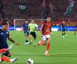 الأهلي يتأخر أمام الشرقية إنبي 2-1 في الشوط الأول.. وضربة جزاء مهدرة