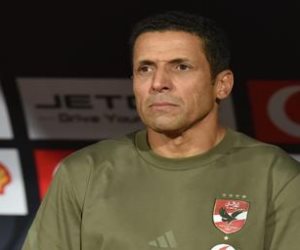 الحسين عموتة يقرر تثبيت تشكيل الأهلي في الدوري الممتاز