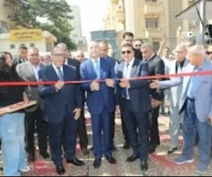 محافظ القاهرة يفتتح سوق اليوم الواحد بحي وسط بتخفيضات تصل لـ 20%
