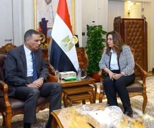 وزيرة التنمية المحلية والبيئة تتابع مع محافظ جنوب سيناء الموقف التنفيذي للمشروعات التنموية والبيئية بالمحافظة