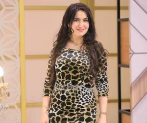 هبة عبد الفتاح تمنح درع الموهوبين للشقيقين حازم ومازن فى «جوهرة مصرية»
