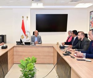 وزير الرى يلتقي عددًا من أعضاء مجلس النواب لمناقشة مطالب المواطنين