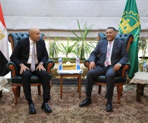 محافظ القليوبية يستقبل وزير التربية بديوان عام المحافظة تمهيدًا لافتتاح 3 مدارس بمركزي بنها وطوخ