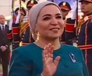 مستوحى من الشعار الصيني للسلام ويرمز للروابط الخالدة .. رسالة "بروش" السيدة انتصار السيسي في استقبال الرئيس الصيني وقرينته