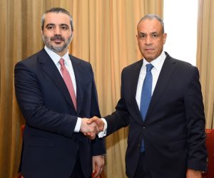 وزير الخارجية يلتقي نظيره السوري ويؤكد دعم وحدة وسيادة الدولة السورية