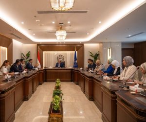 رئيس هيئة الدواء المصرية يبحث مع شركة «بيرنا» المكسيكية آفاق الاستثمار والتعاون الدوائي