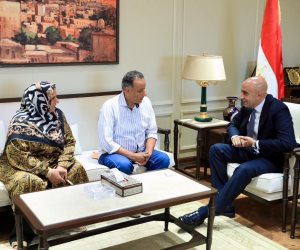 "وفه التبجيلا".. وزير التعليم يكرّم مديري مدرستي بـ "رقطا الإعدادية" و"الشهيد أحمد سمير" تقديرًا لعطائهما وترسيخًا لقيمة المعلمين