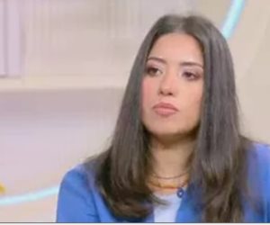 الفنانة التشكيلية رنا عجم عن والدتها الراحلة: ملامحها تظهر فى أعمالى دون قصد