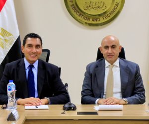 «عبد اللطيف» و«جوهر» يبحثان آليات النهوض بالرياضة المدرسية واكتشاف المواهب