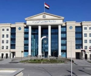 قرار جمهورى بتجديد تعيين علاء قاسم فى وظيفة أمين عام مجلس الوزراء
