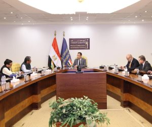 وزير الاتصالات يبحث مع سفير الهند التعاون في مجالات الذكاء الاصطناعي وجذب الاستثمارات