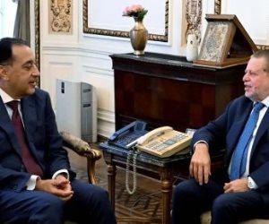 رئيس الوزراء يلتقى محافظ البنك المركزى في إطار التنسيق الدوري بالملفات الاقتصادية