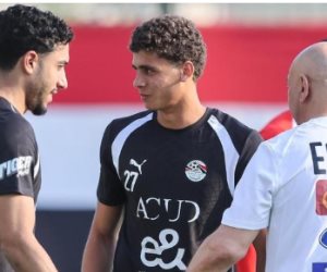 مرموش وحمزة عبد الكريم ينضمان لمعسكر منتخب مصر الثلاثاء المقبل