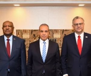 تأكيد مصري أمريكي سوداني على ضرورة التوصل لتسوية سياسية مستدامة بالسودان