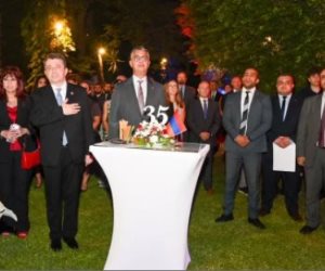 نيابة عن رئيس الوزراء.. وزير التموين يشارك في احتفالية سفارة أرمينيا بالذكرى الـ35 للاستقلال