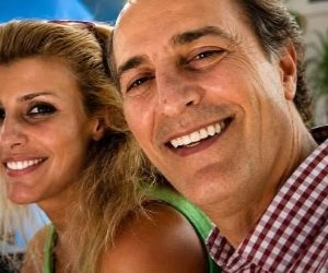 تحية لصداقة عظيمة.. فيدرا تحيي ذكرى وفاة هشام سليم الرابعة