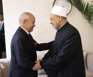 شيخ الأزهر يستقبل رئيس نادي مستشاري قضايا الدولة.. تأكيد على قيم العدالة وسيادة القانون