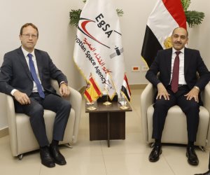 مباحثات مصرية إسبانية لتعزيز التعاون في تكنولوجيا الفضاء والأقمار الصناعية
