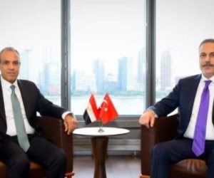 وزير الخارجية يبحث مع نظيره التركى العلاقات الثنائية وملفات المنطقة